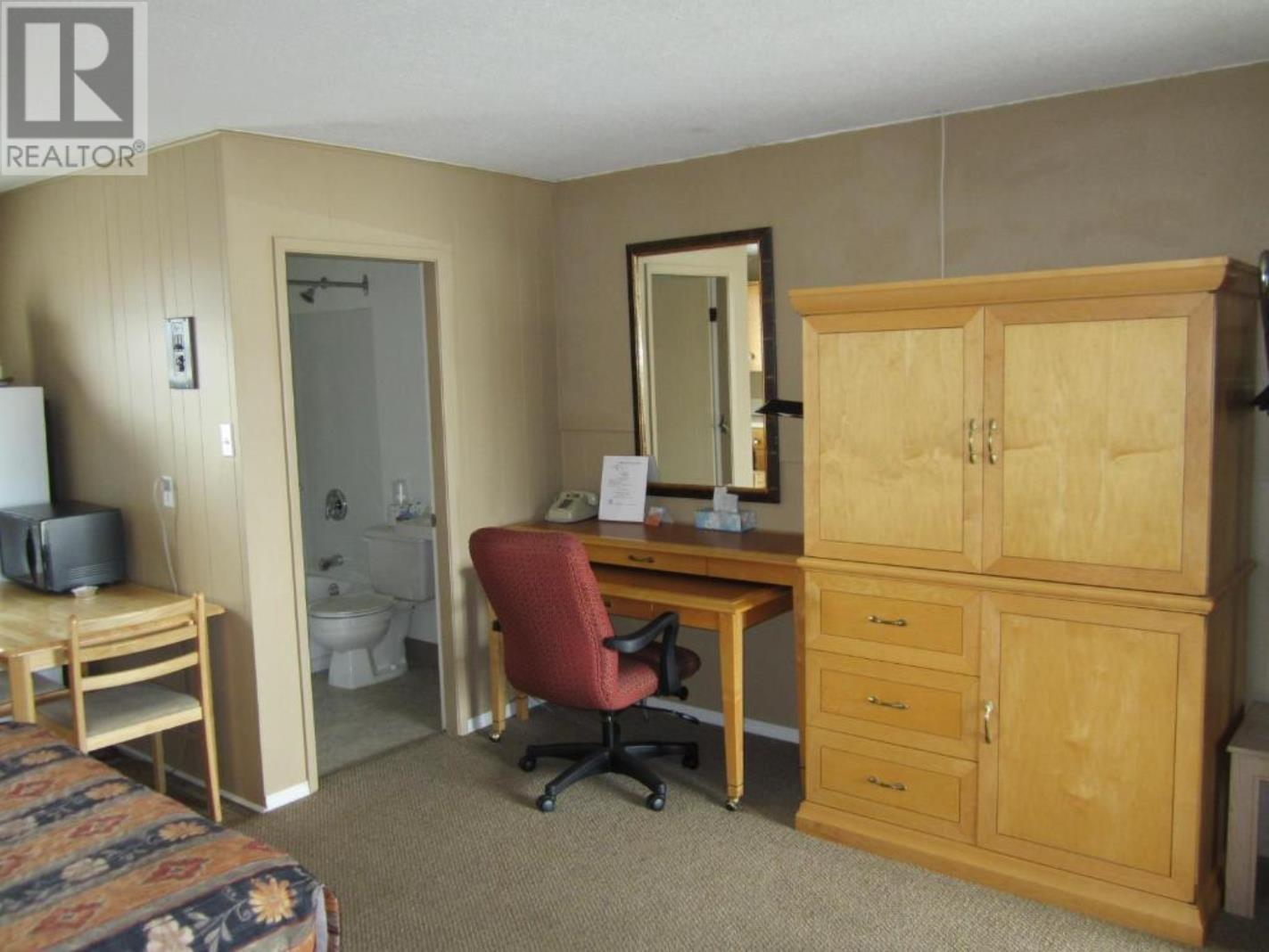 4444 10th Avenue Property Photo 20