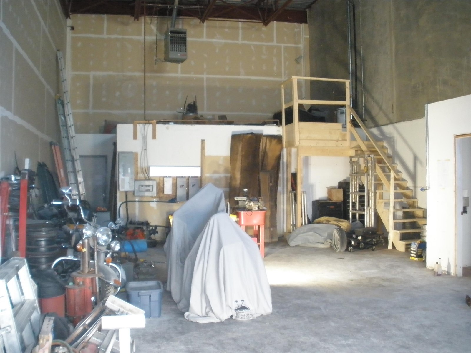 214 8322 130 Street Property Photo 1