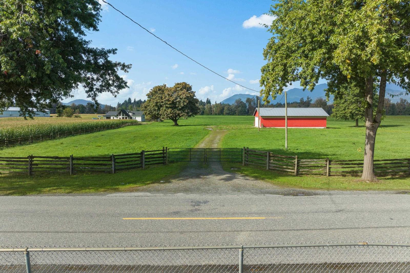 10125 Reeves Road, East Chilliwack Property Photo 8