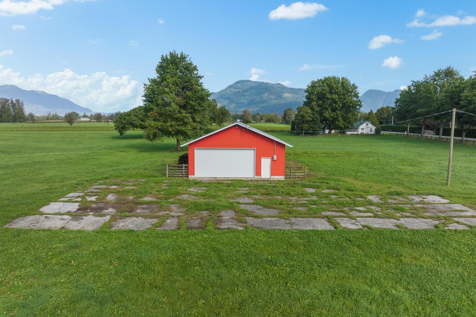 10125 Reeves Road, East Chilliwack Property Photo 11