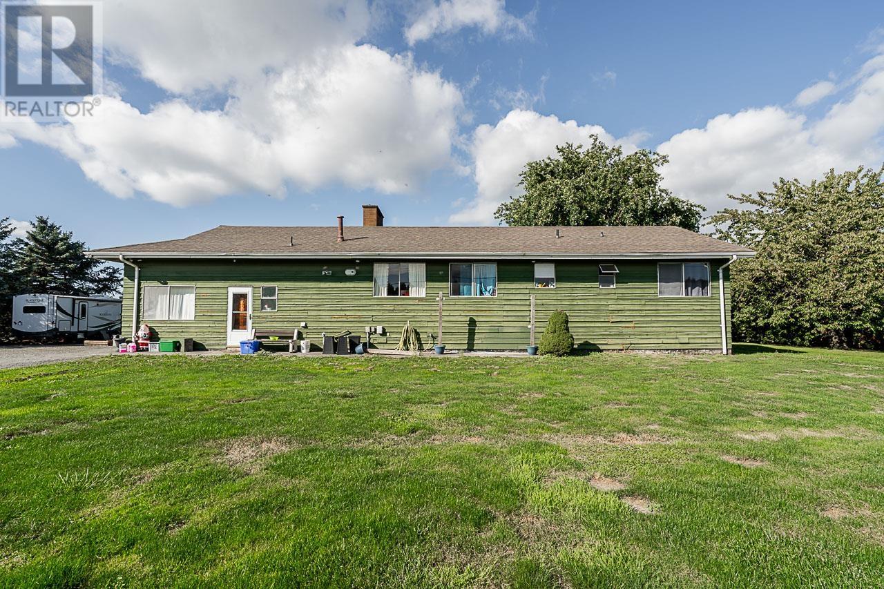 5151 96 Street Property Photo 6