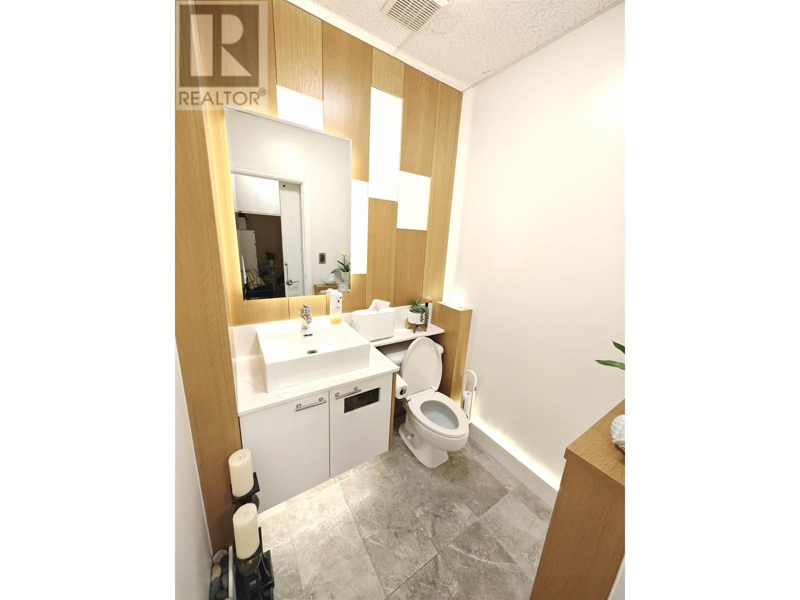 1135 8888 Odlin Crescent Property Photo 8
