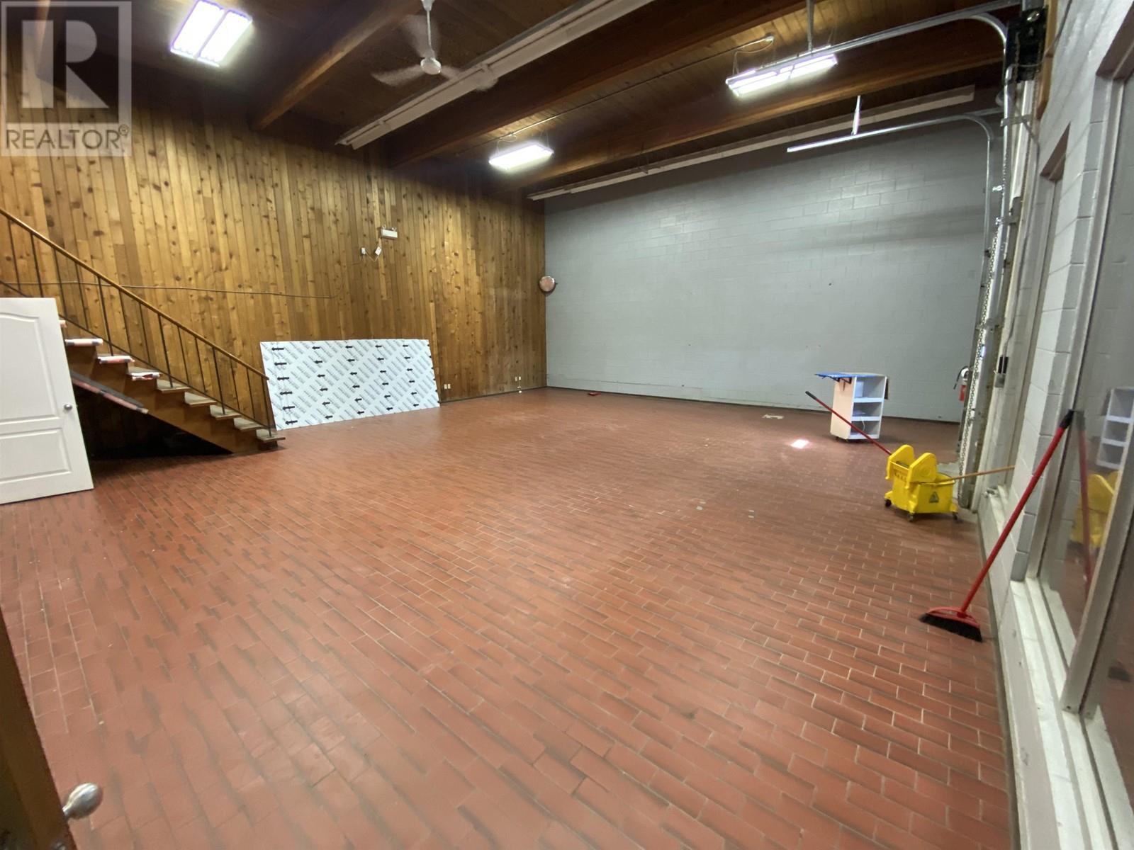 10520 100th Avenue Property Photo 15