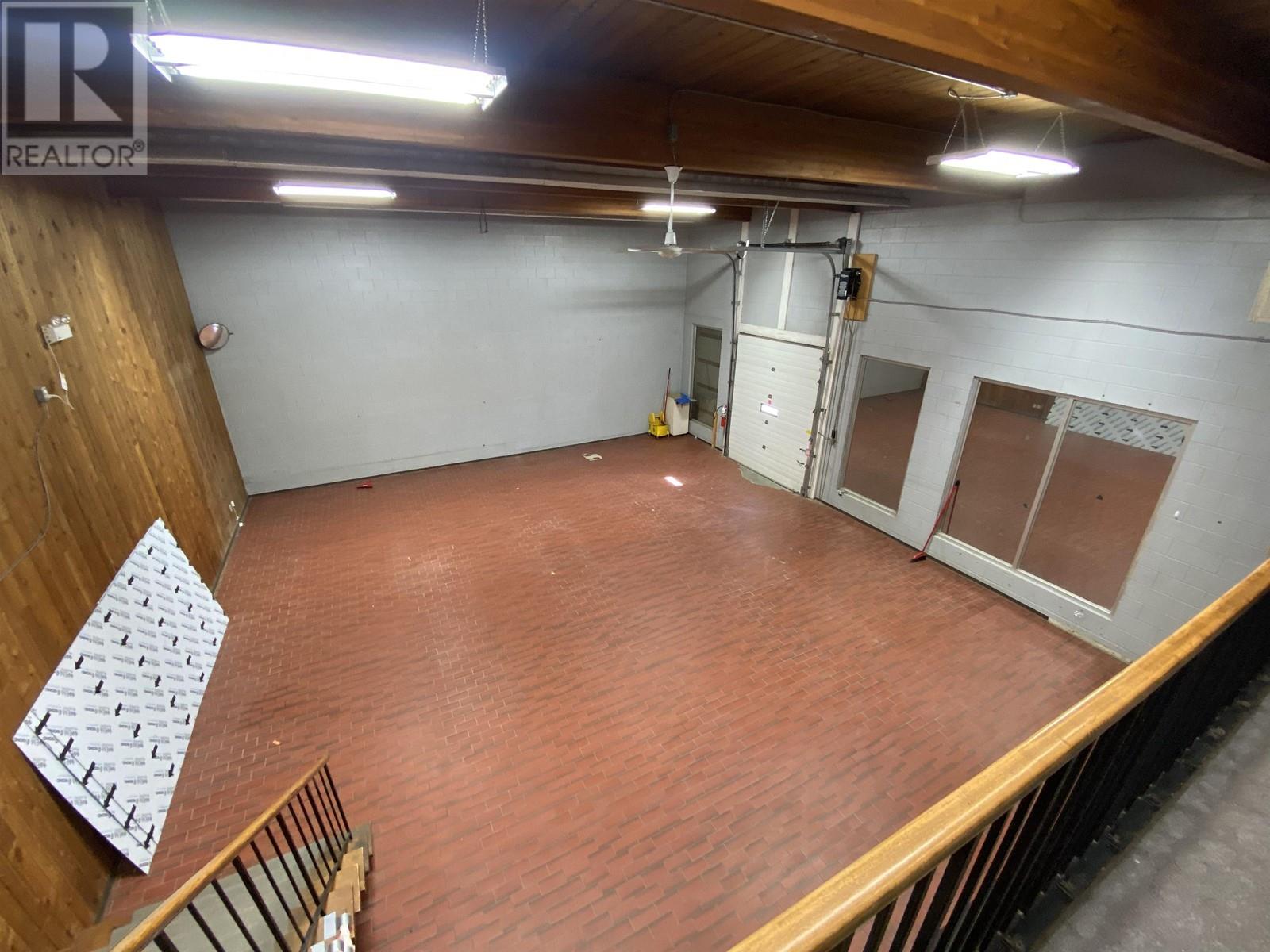 10520 100th Avenue Property Photo 18