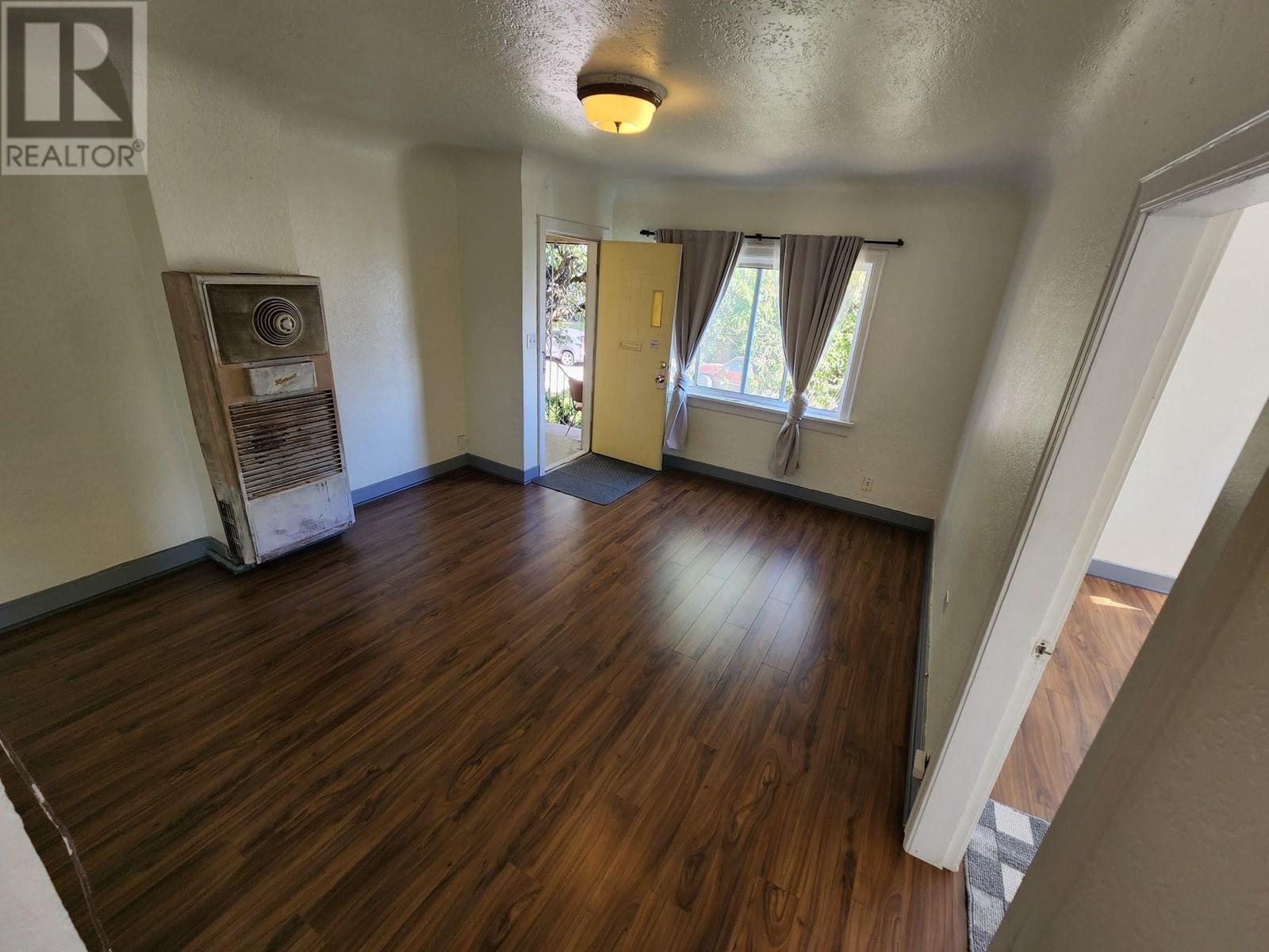 1121 Hamilton Street Property Photo 6