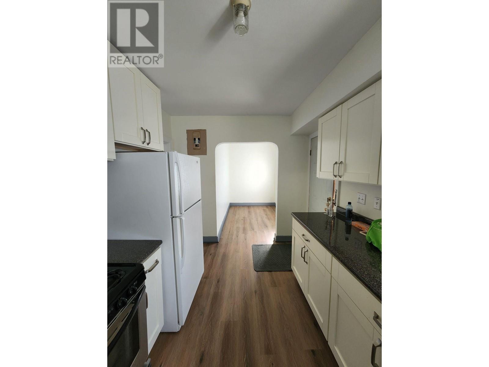 1121 Hamilton Street Property Photo 9