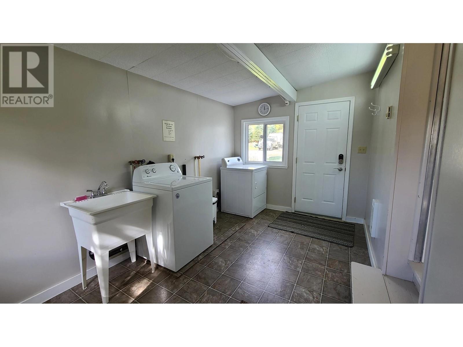 9802-9814 Freddette Avenue Property Photo 21