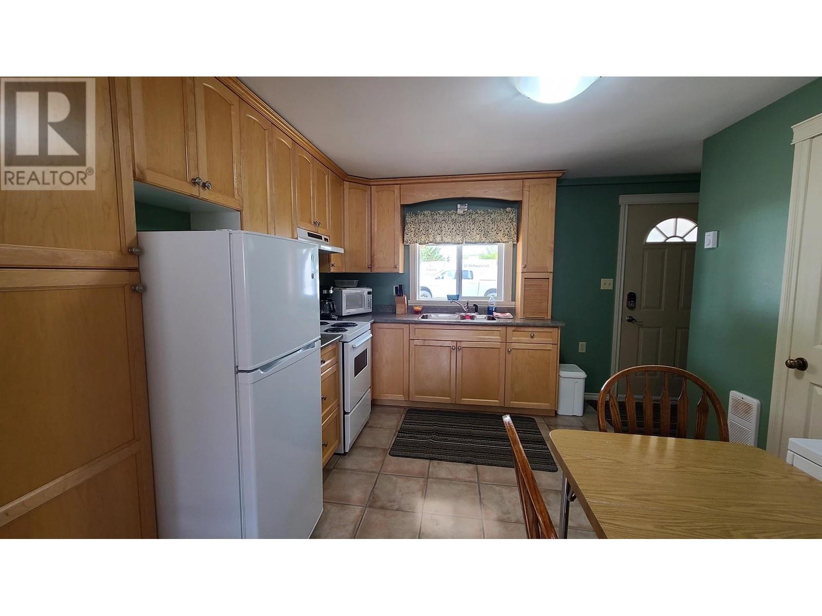 9802-9814 Freddette Avenue Property Photo 26