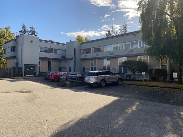 204 14225 57 Avenue Property Photo 2