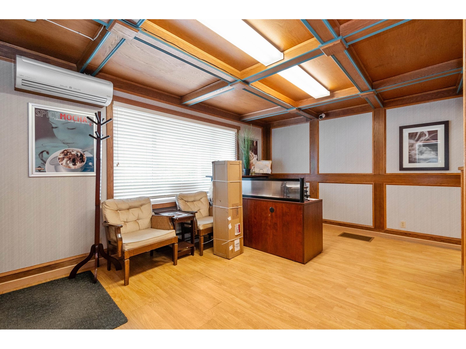B 2265 West Railway Street Property Photo 6