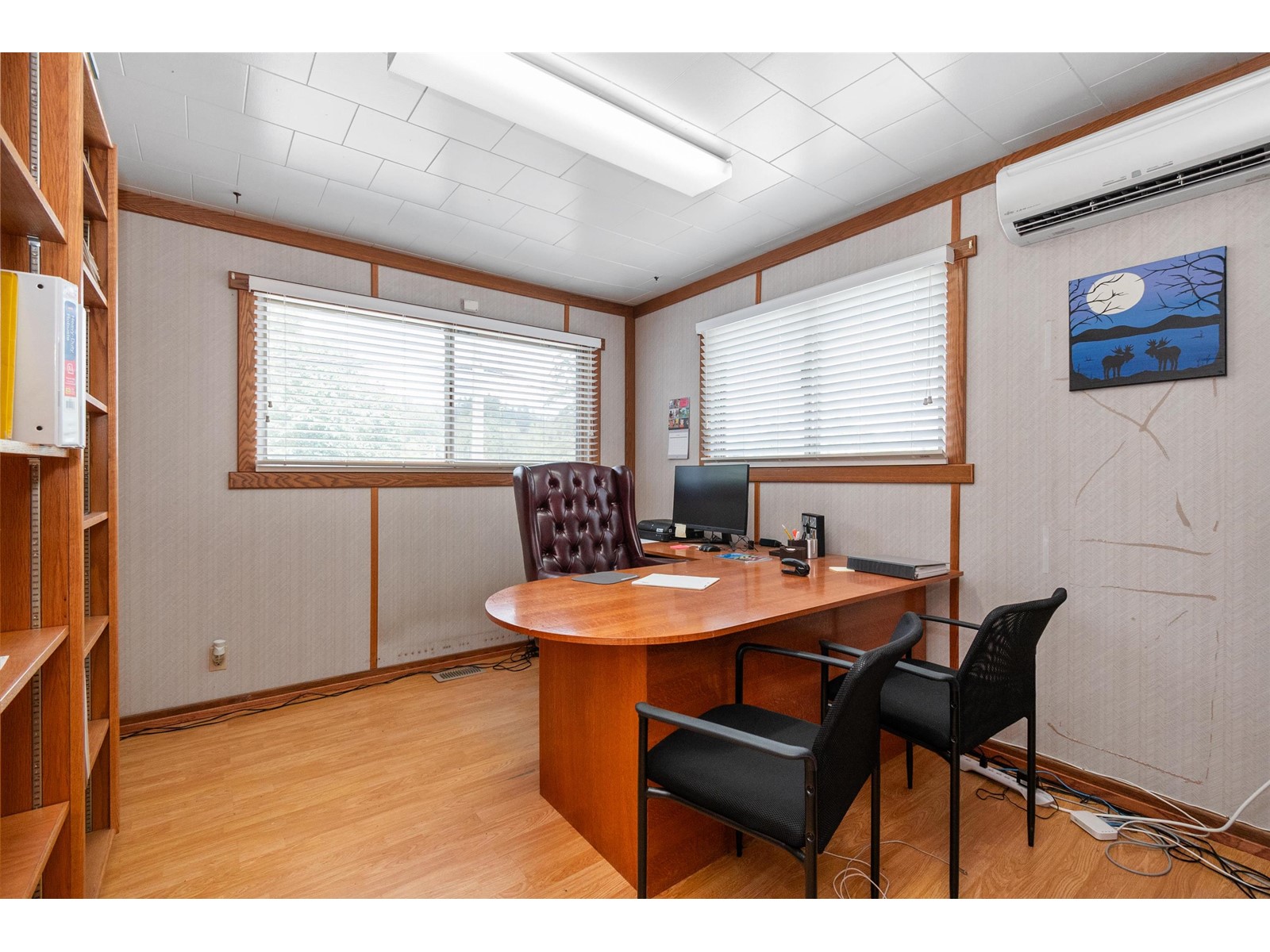 B 2265 West Railway Street Property Photo 15