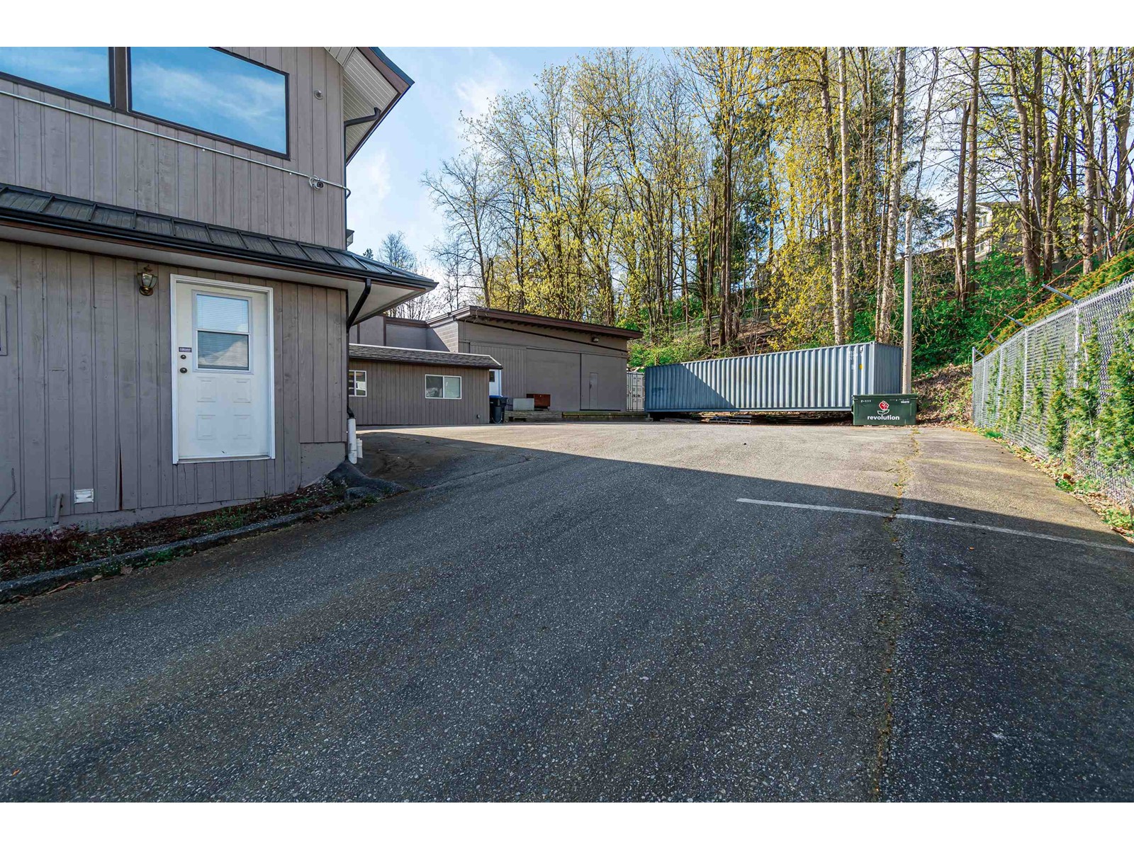 B 2265 West Railway Street Property Photo 24