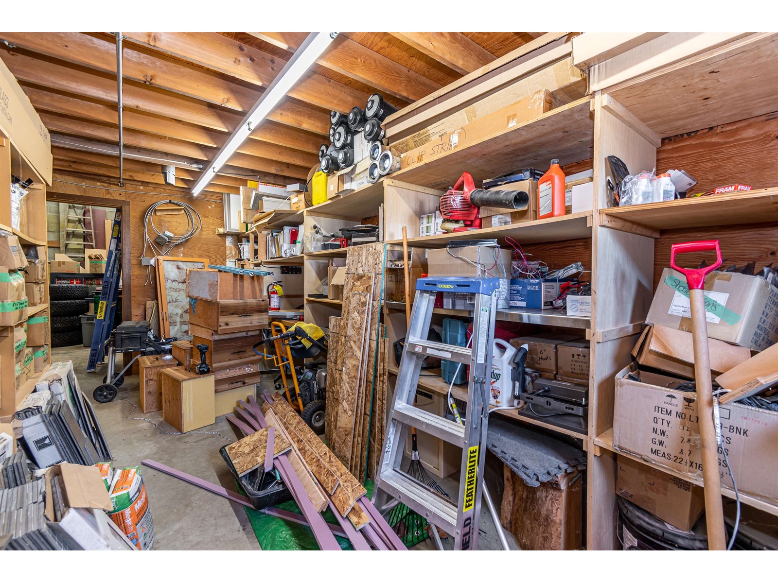 B 2265 West Railway Street Property Photo 26