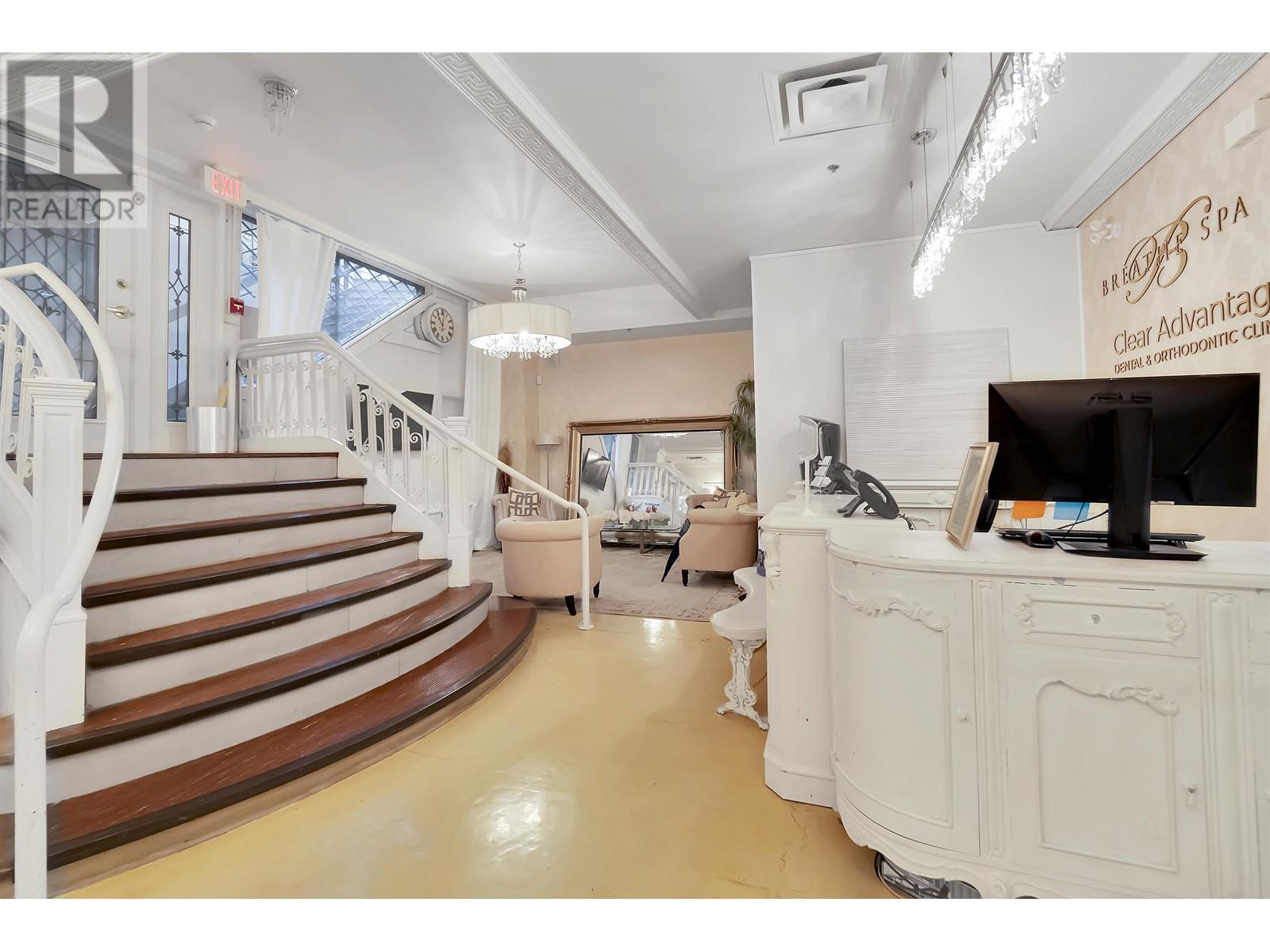 464 Granville Street Property Photo 2