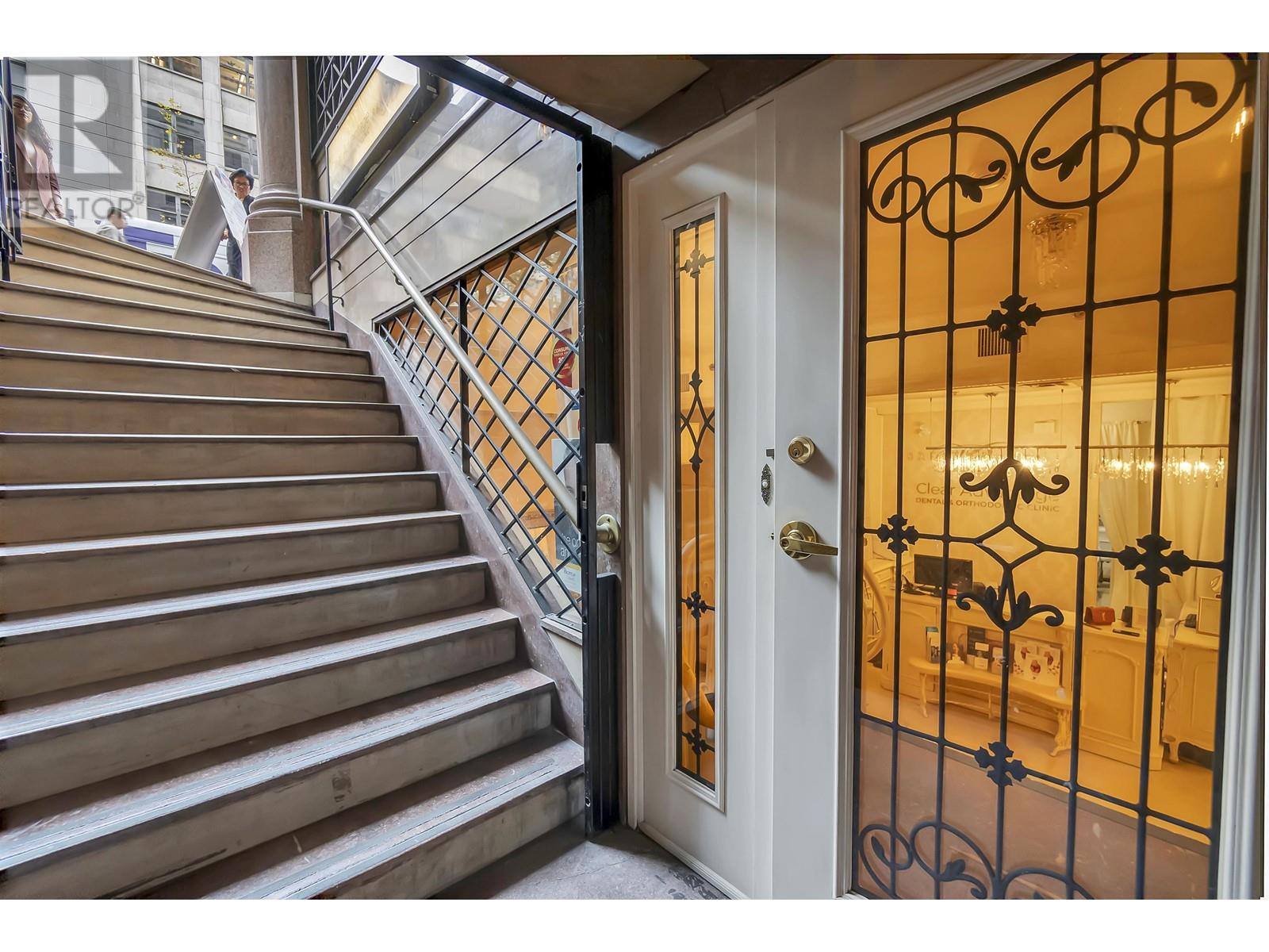 464 Granville Street Property Photo 13