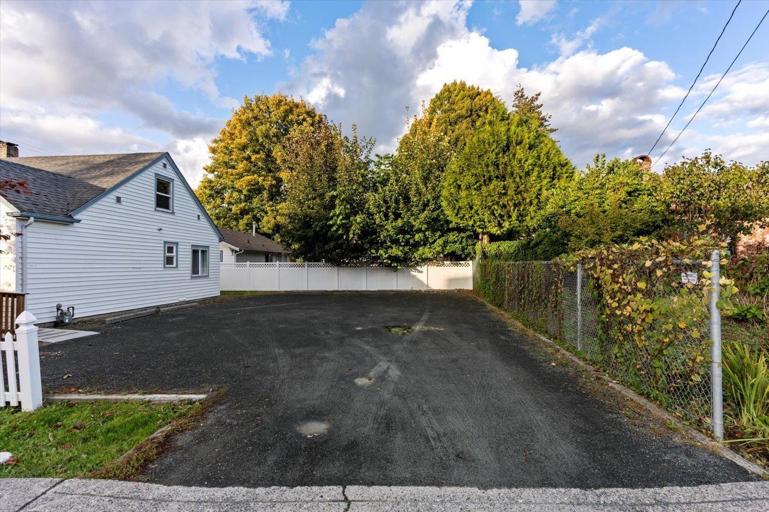 45601 Hodgins Avenue, Chilliwack Proper West Property Photo 4