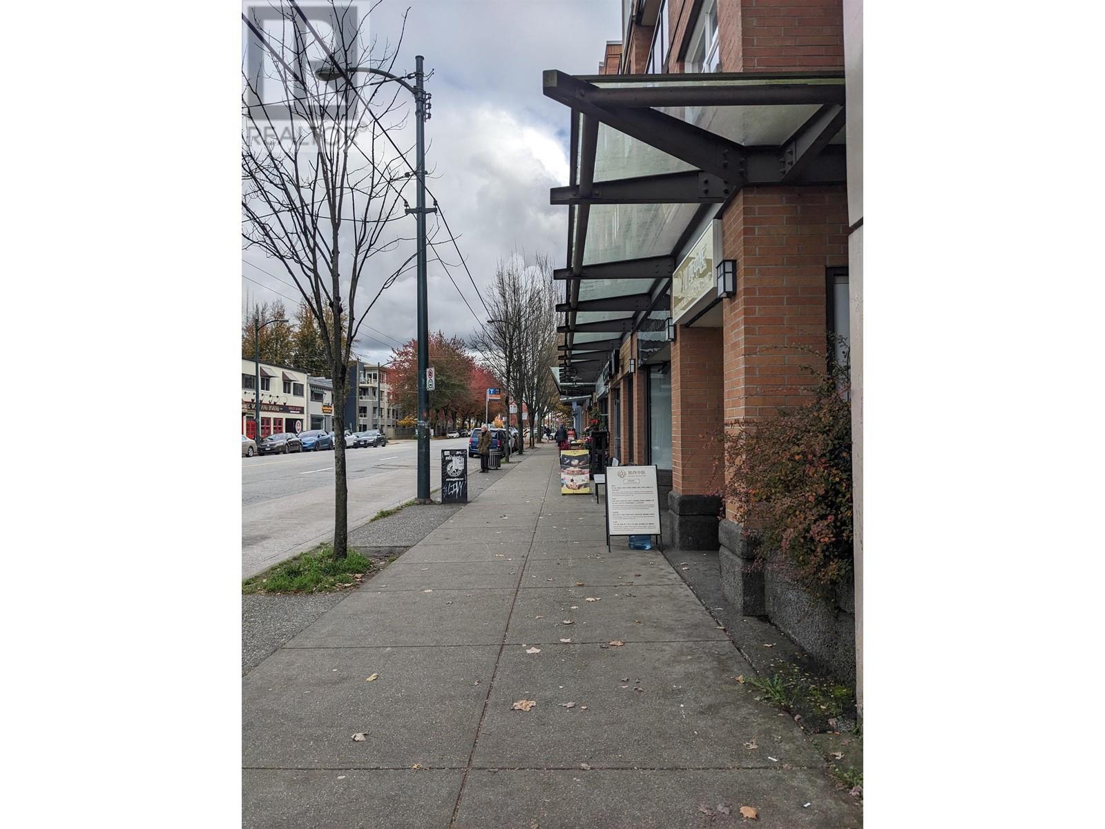 3652 W Broadway West Property Photo 5