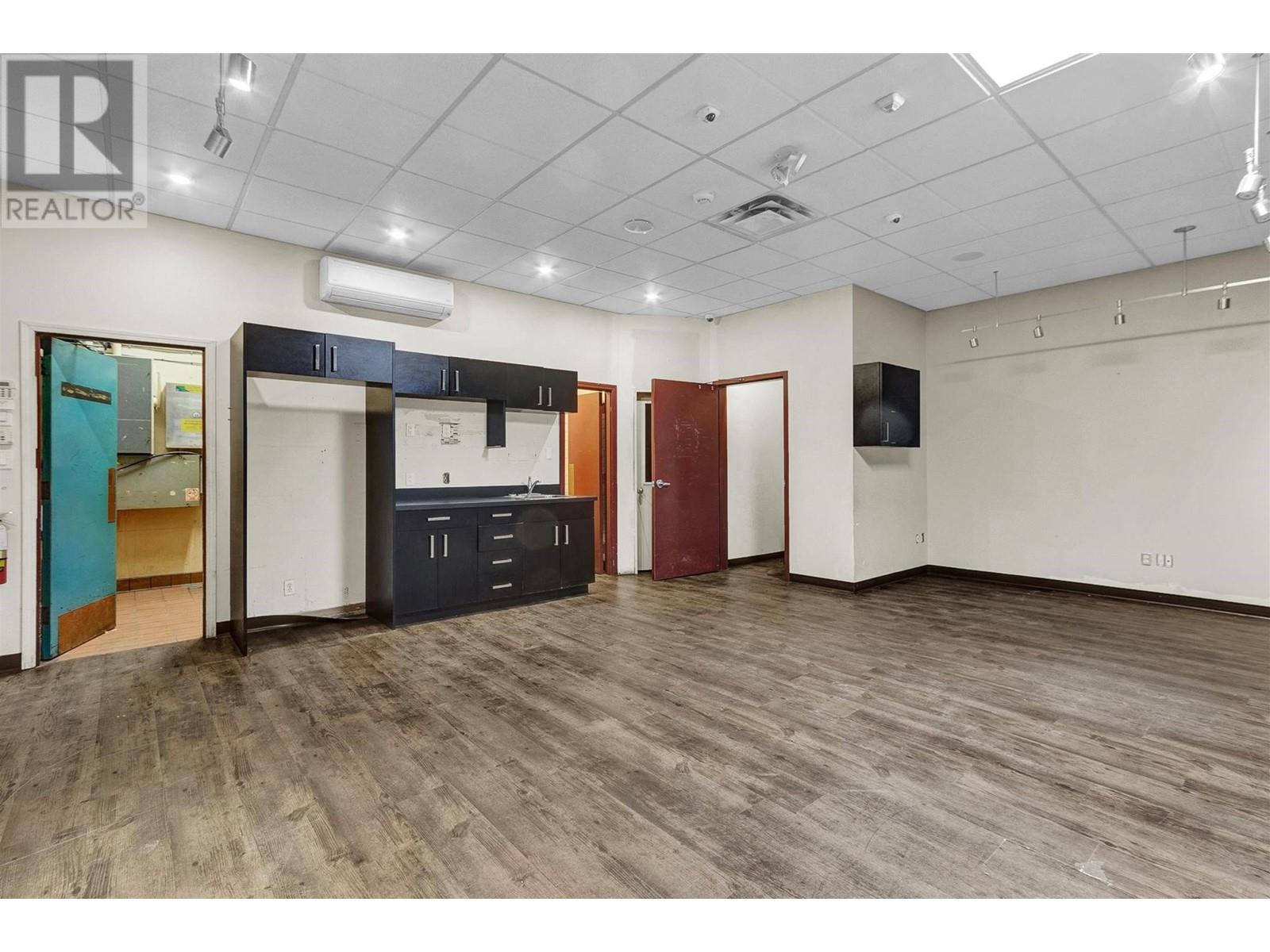 751 Brunswick Street Property Photo 3