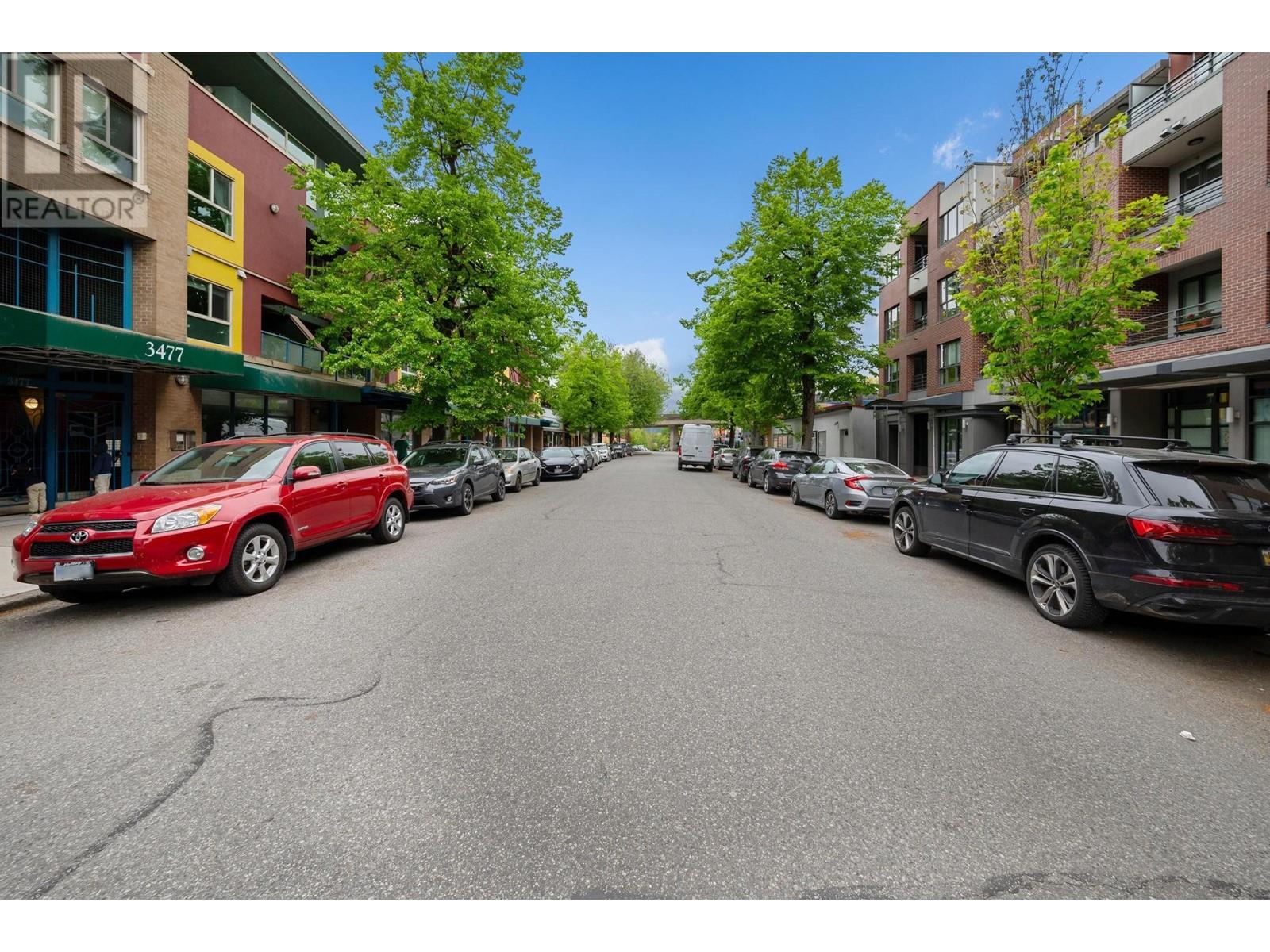 3469 Commercial Street Property Photo 13