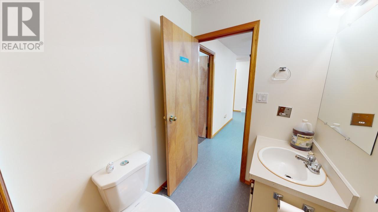 8217 265 Road Property Photo 14