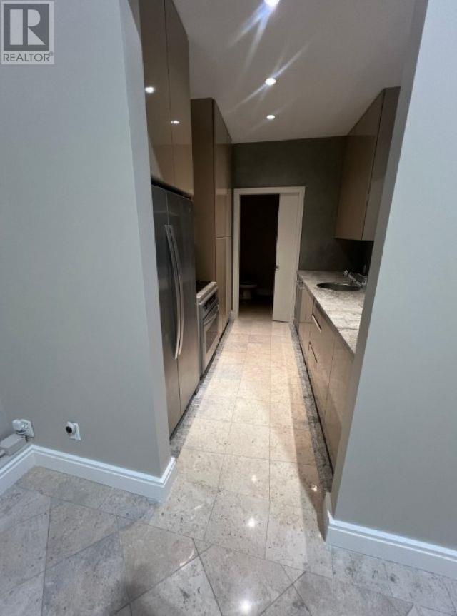 102 1550 Hartley Avenue Property Photo 2
