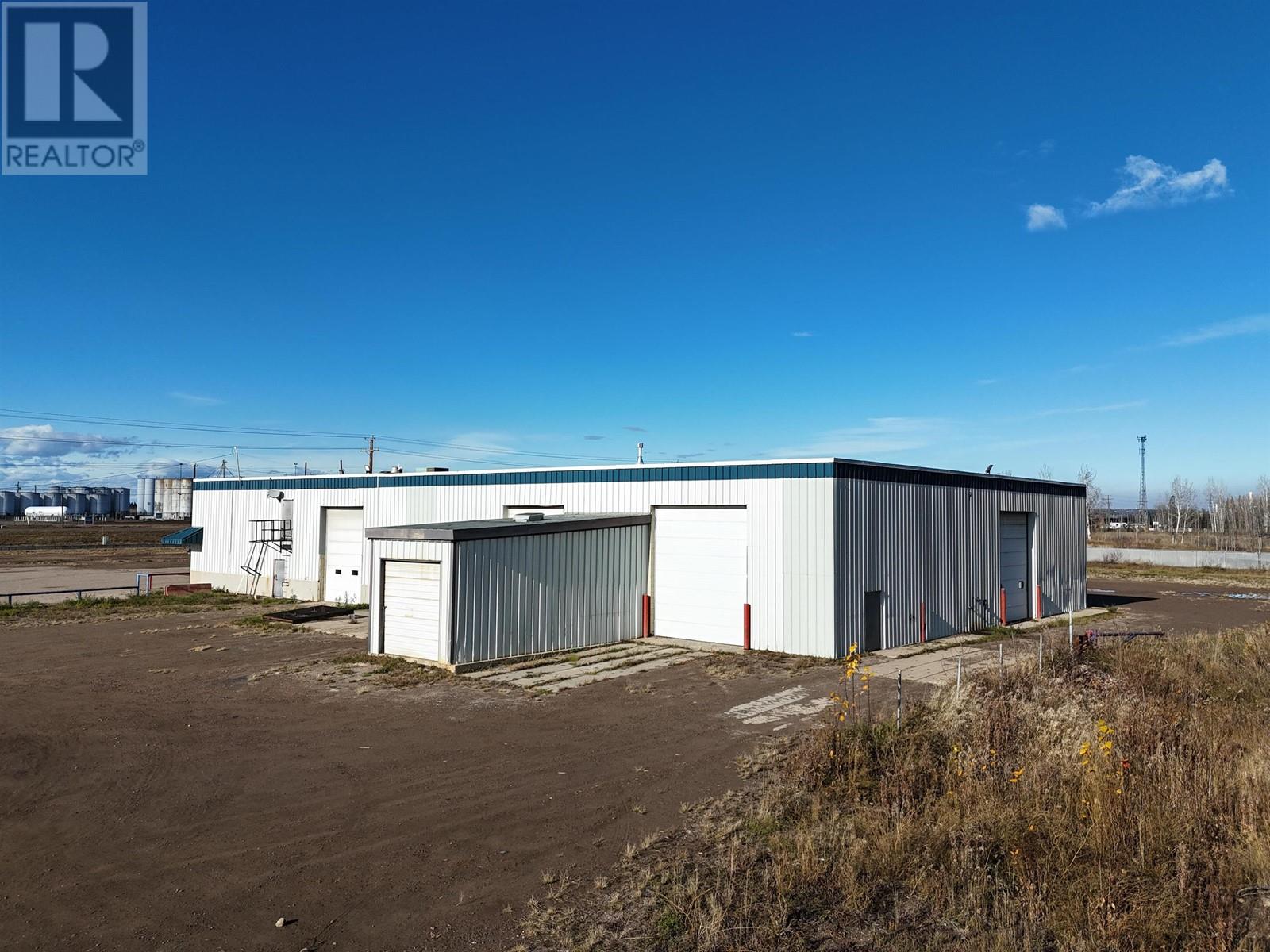 2714 Alaska Highway Property Photo 6