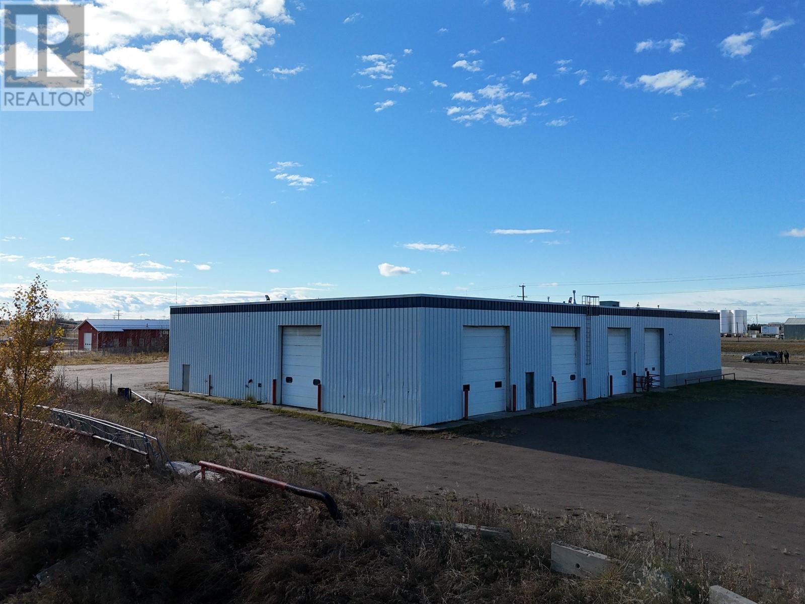 2714 Alaska Highway Property Photo 8