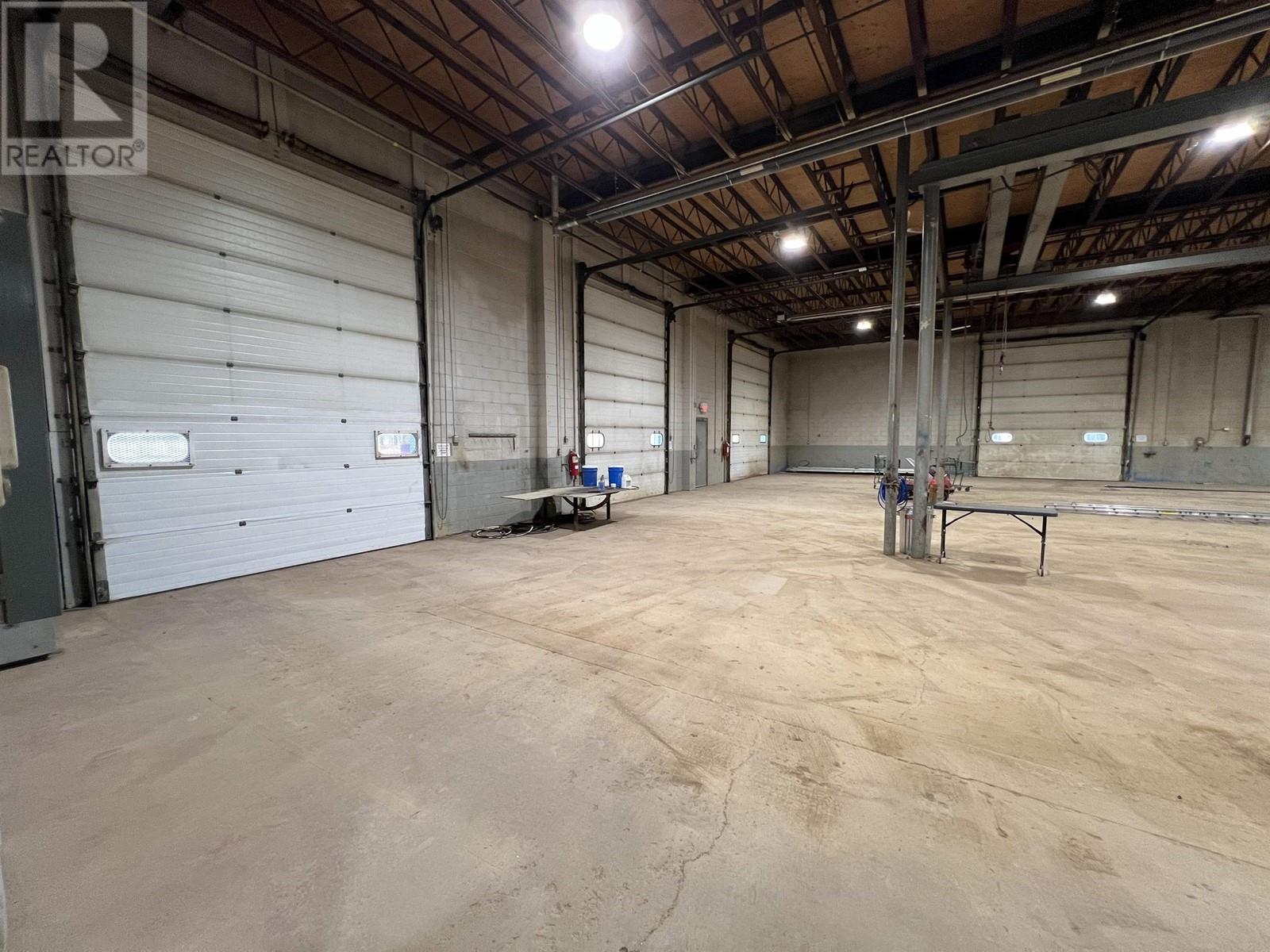 2714 Alaska Highway Property Photo 12