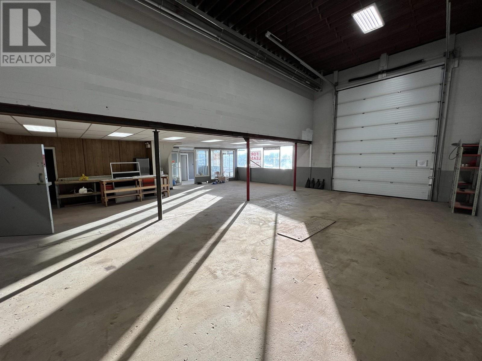 2714 Alaska Highway Property Photo 22