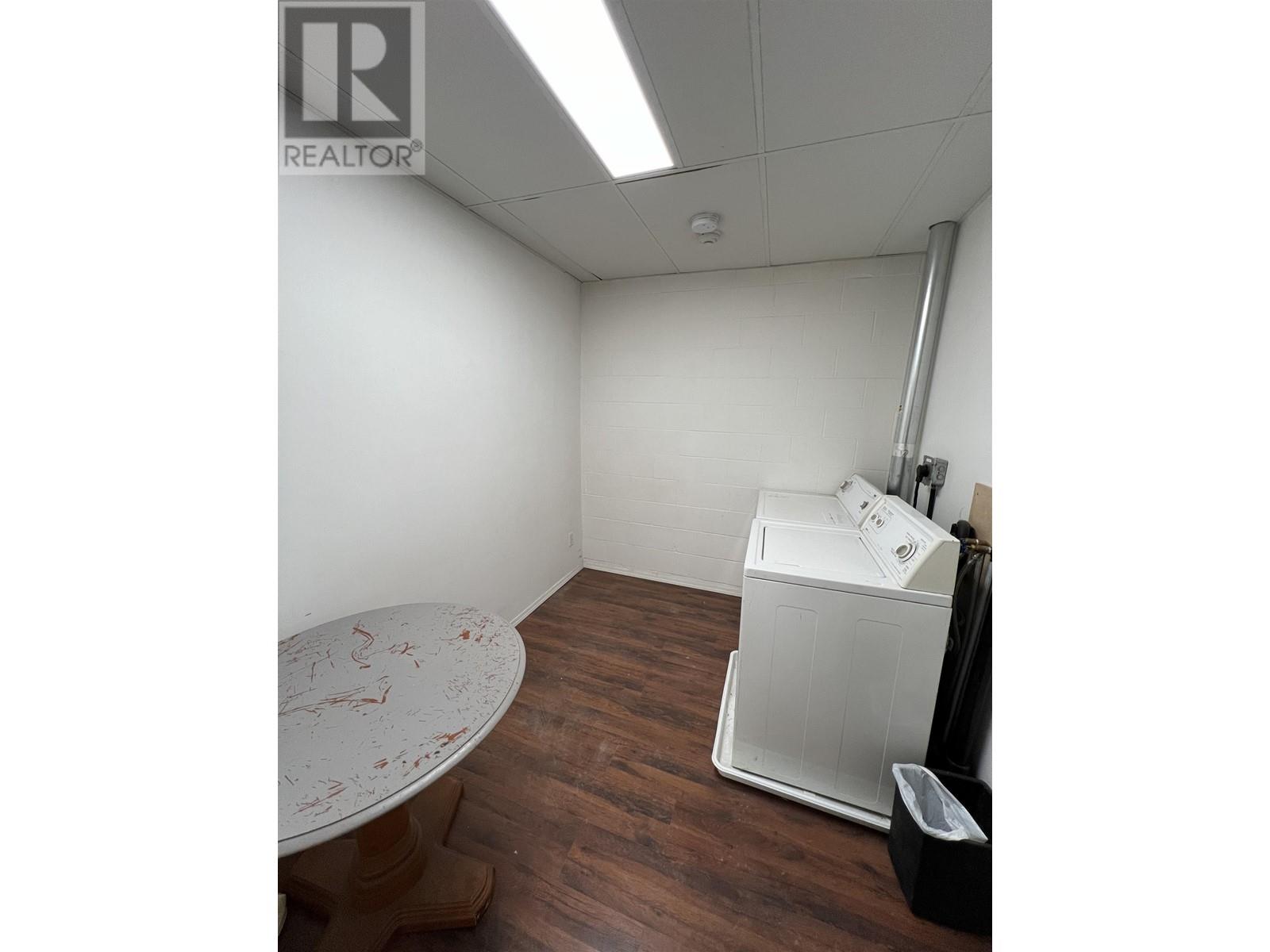 2714 Alaska Highway Property Photo 32