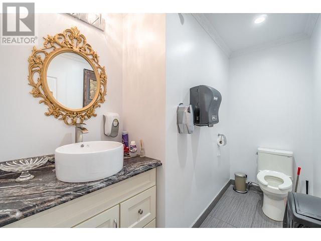 112 4751 Garden City Road Property Photo 31