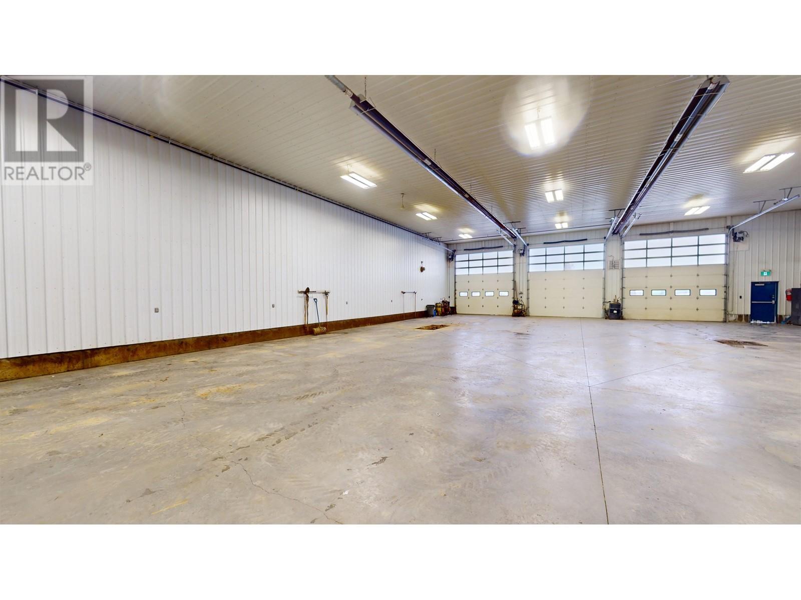 8811 109 Street Property Photo 8