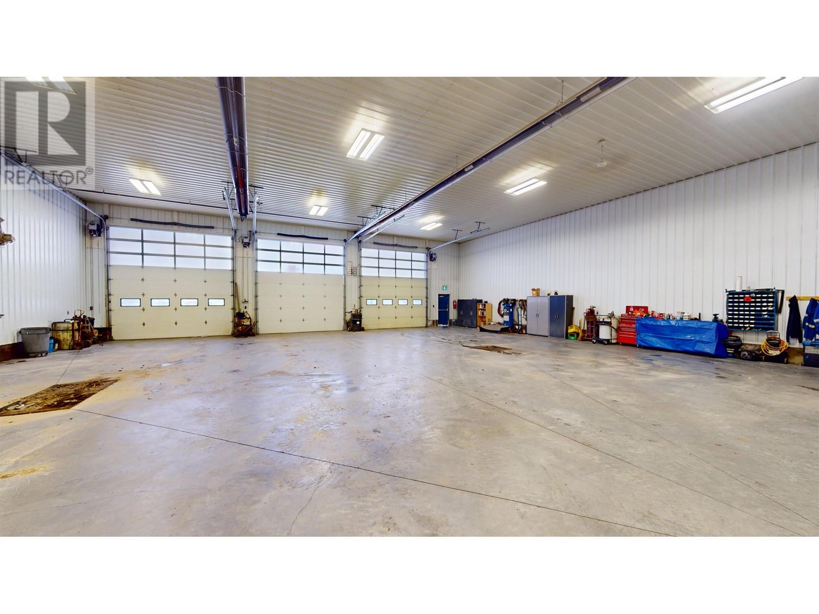 8811 109 Street Property Photo 12