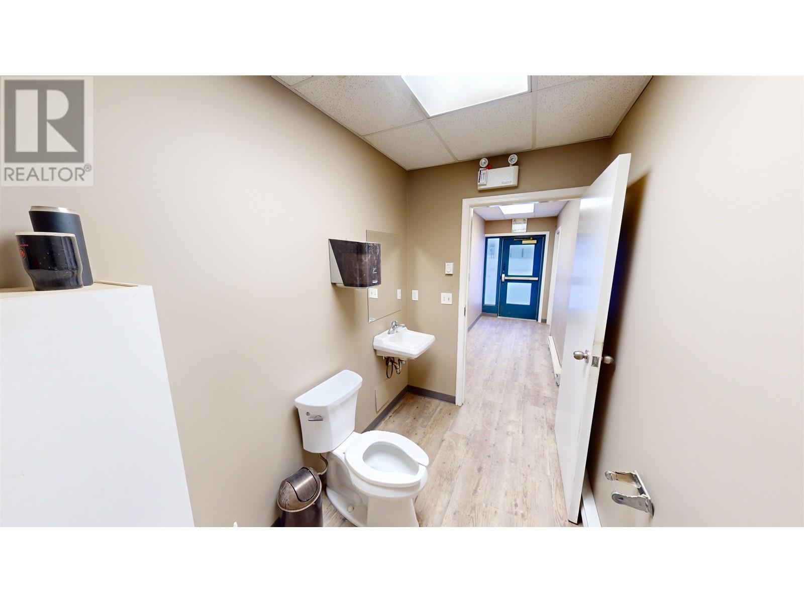 8811 109 Street Property Photo 19