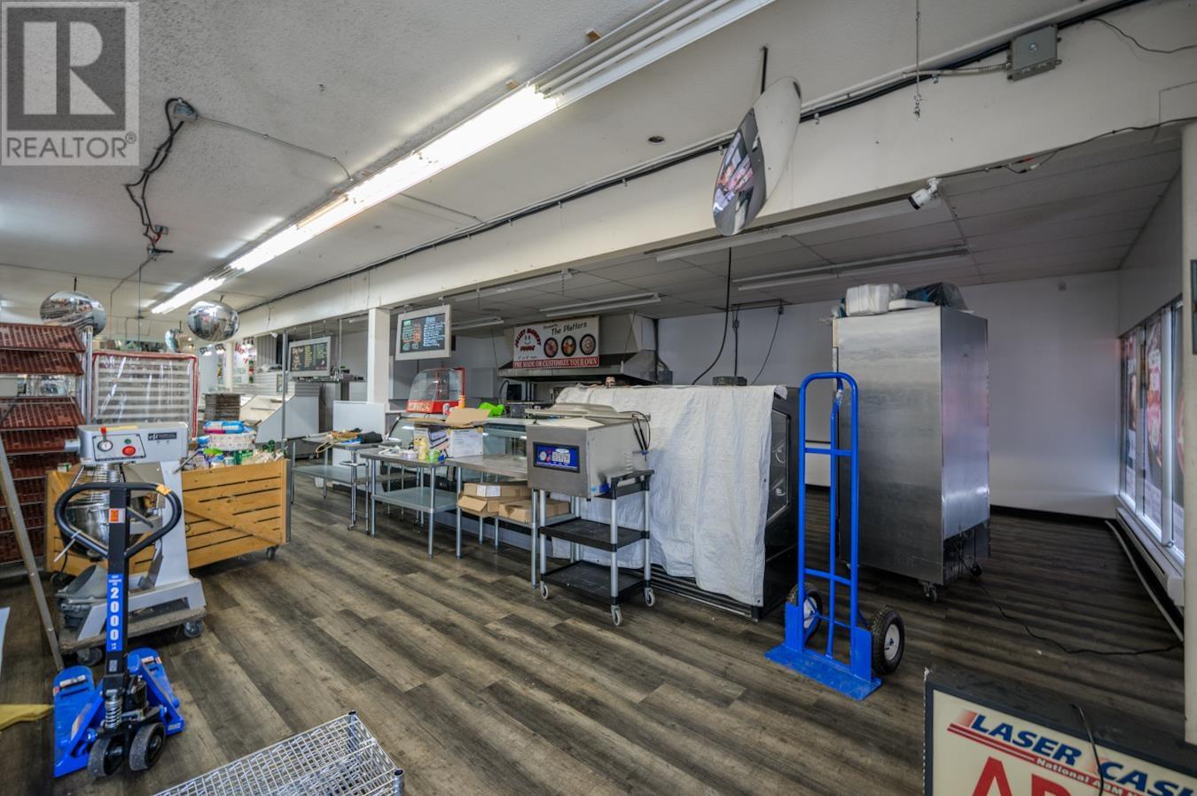 4653 W 16 Highway Property Photo 16
