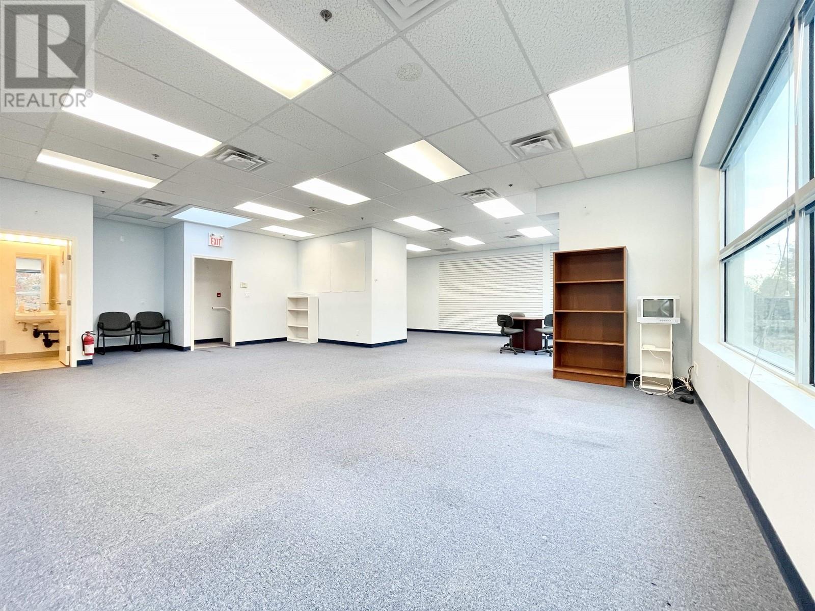 250 8600 Cambie Road Property Photo 3