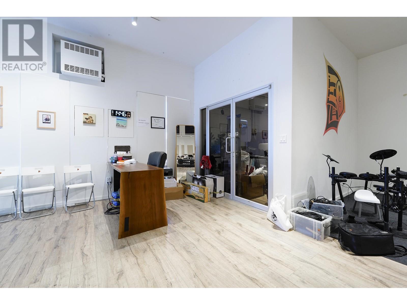 173 11860 Hammersmith Way Property Photo 10