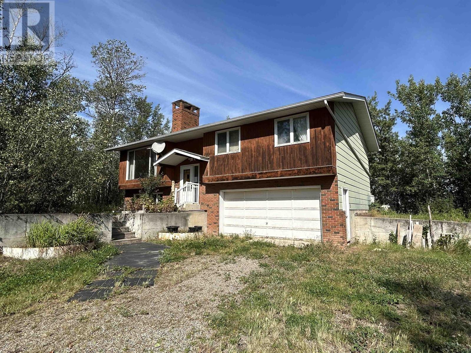 11108 85 Avenue Property Photo 3