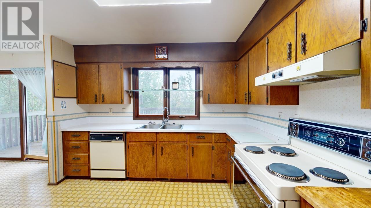 11108 85 Avenue Property Photo 7