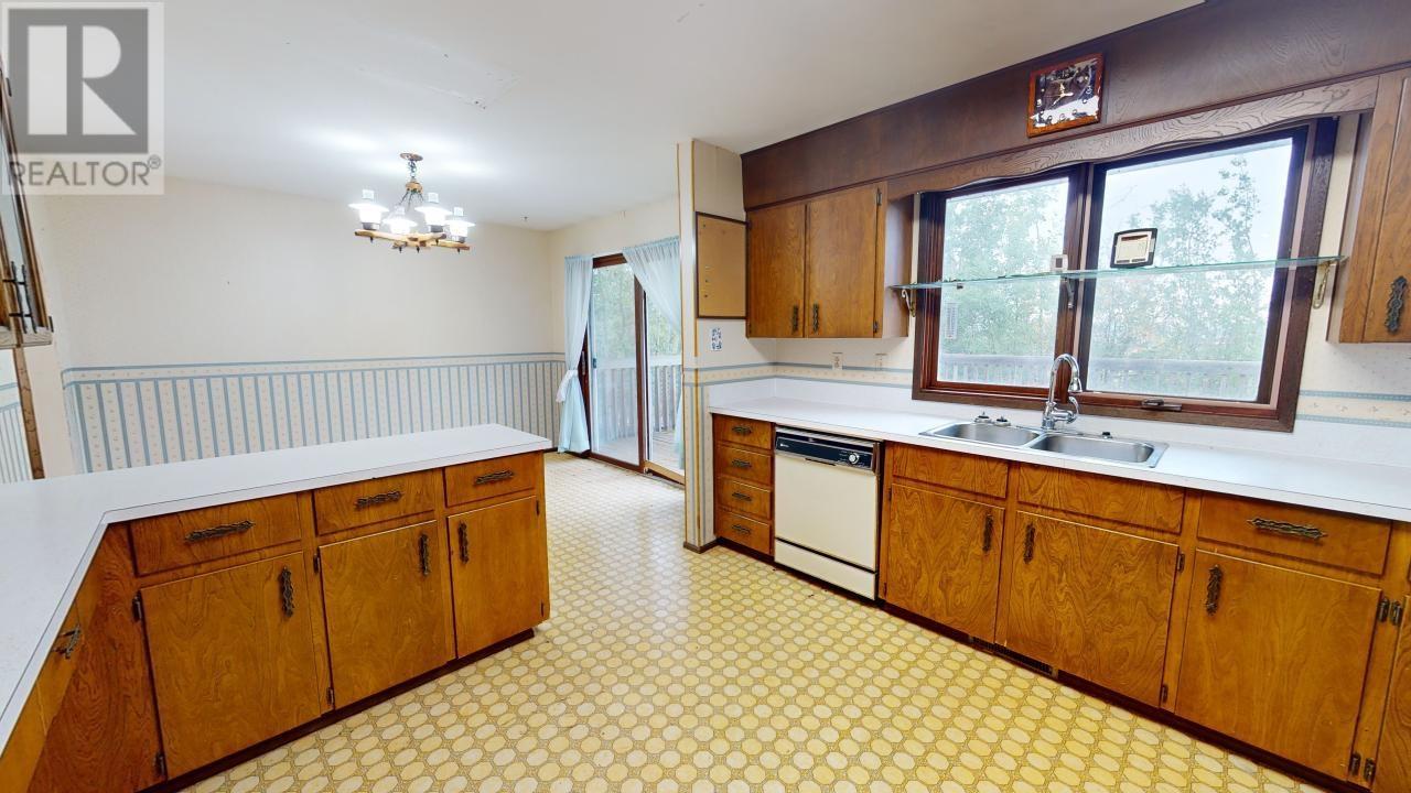 11108 85 Avenue Property Photo 8