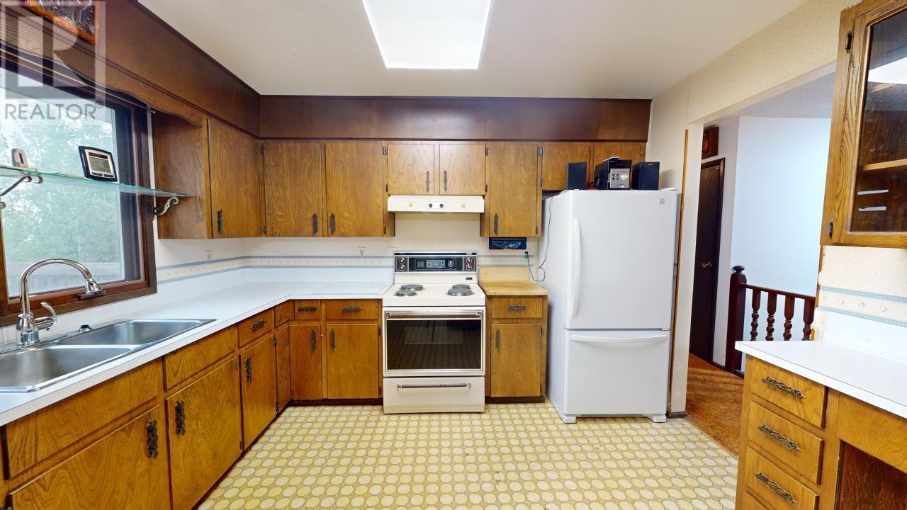 11108 85 Avenue Property Photo 9