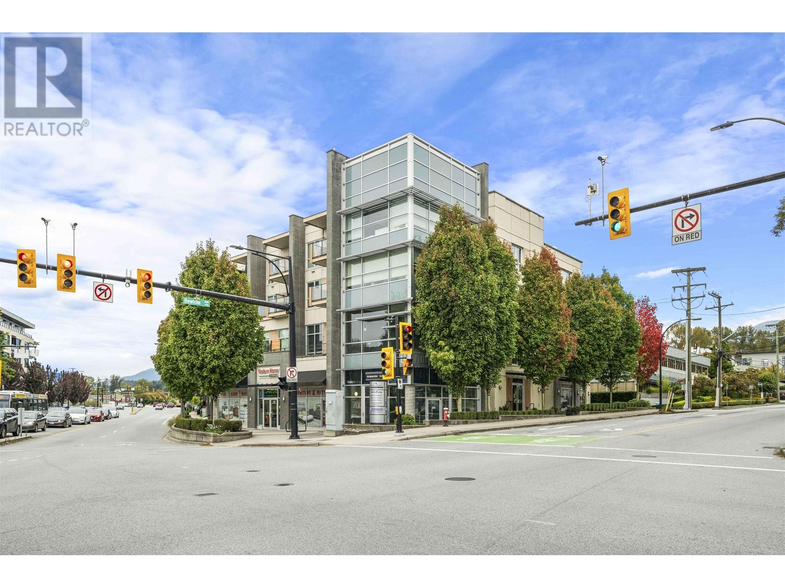 215 700 Marine Drive Property Photo 1