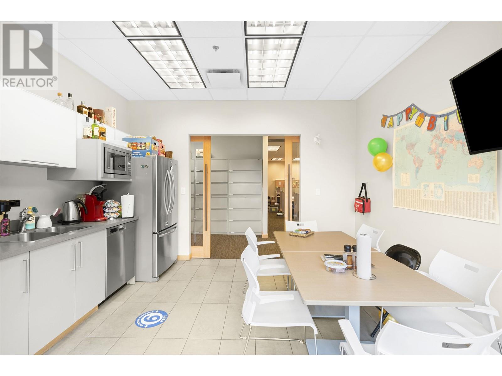 215 700 Marine Drive Property Photo 17
