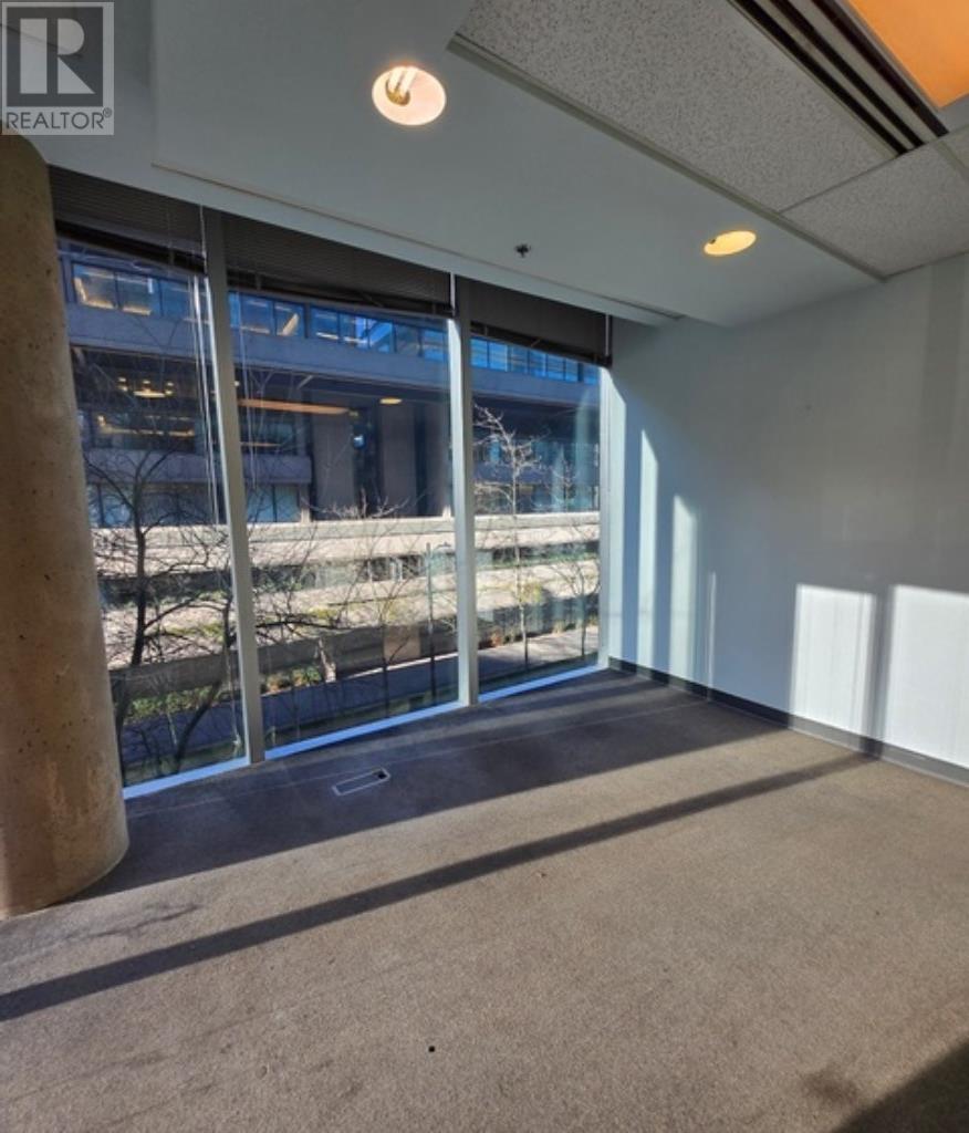 310 938 Howe Street Property Photo 6