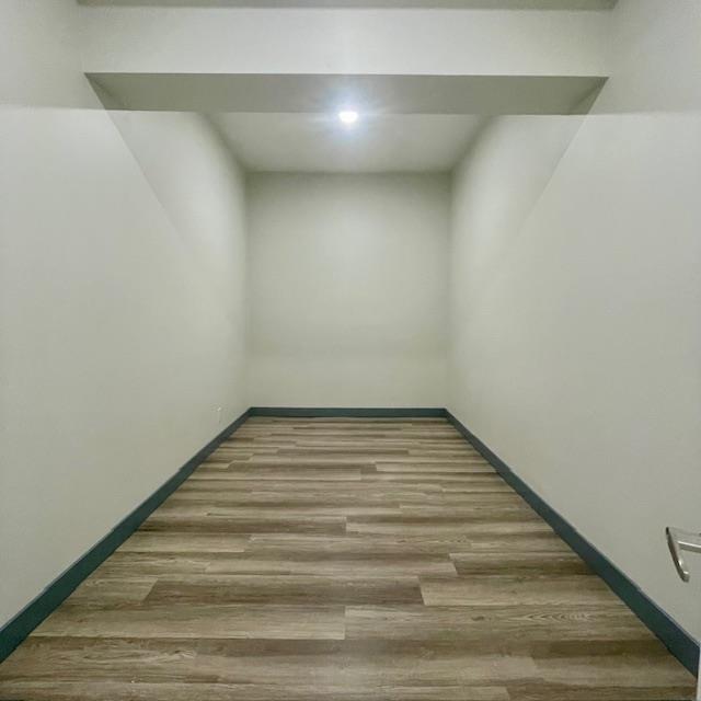 2613 Montrose Avenue Property Photo 16