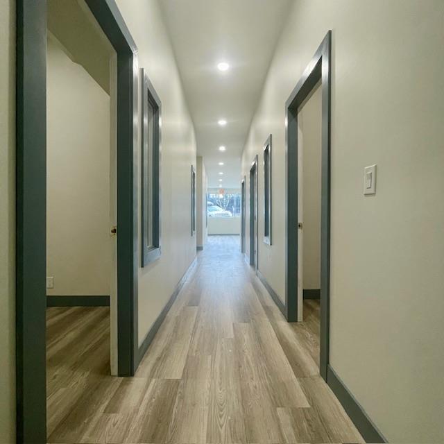 2613 Montrose Avenue Property Photo 18