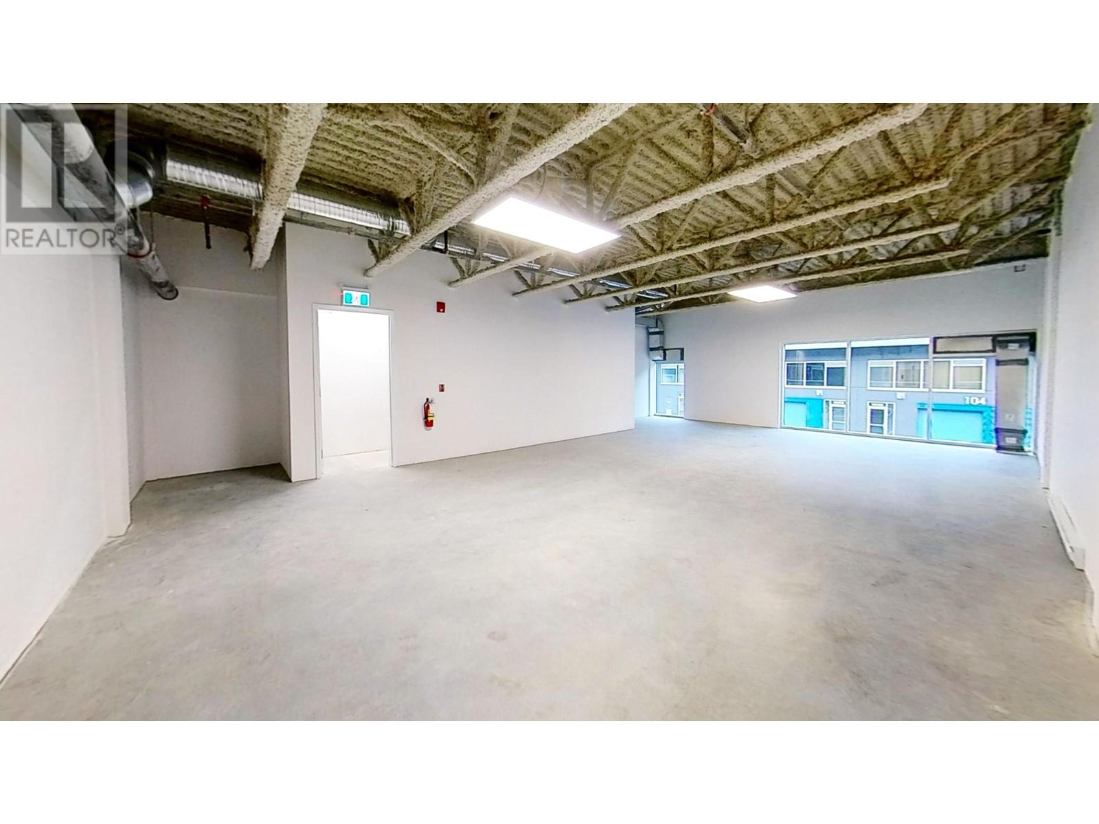 A118 4899 Vanguard Road Property Photo 10