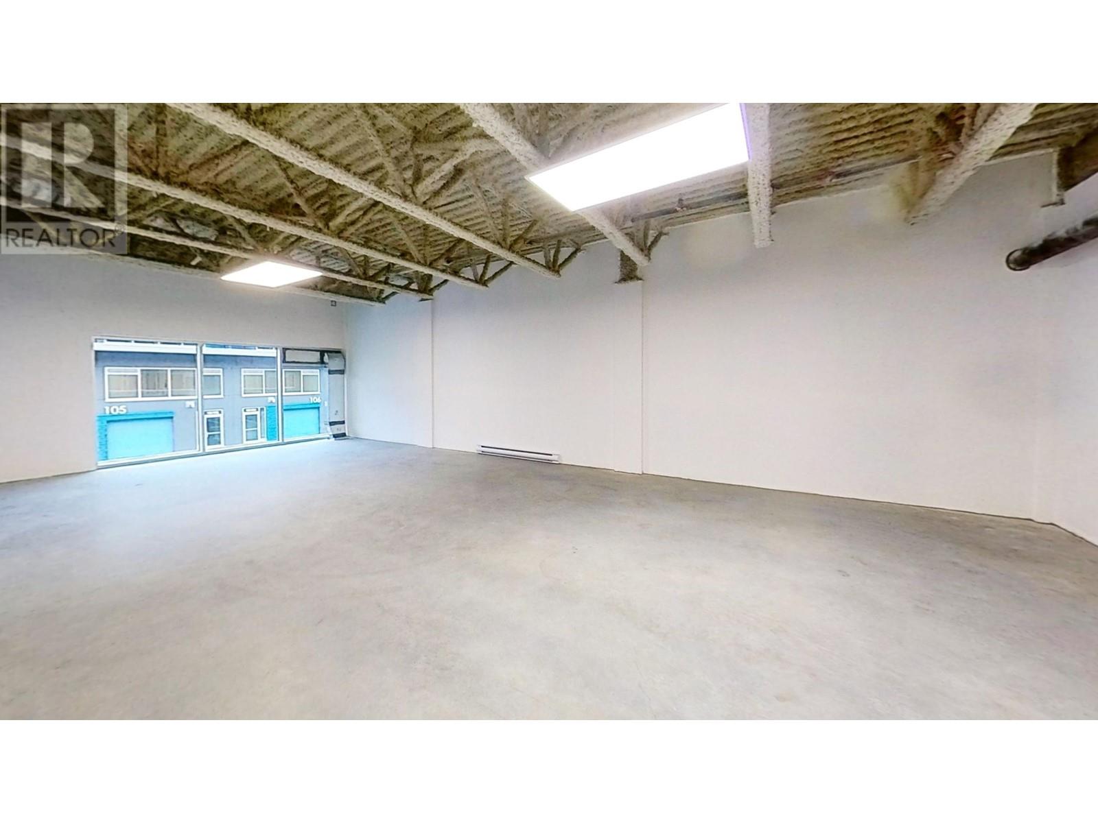 A118 4899 Vanguard Road Property Photo 11
