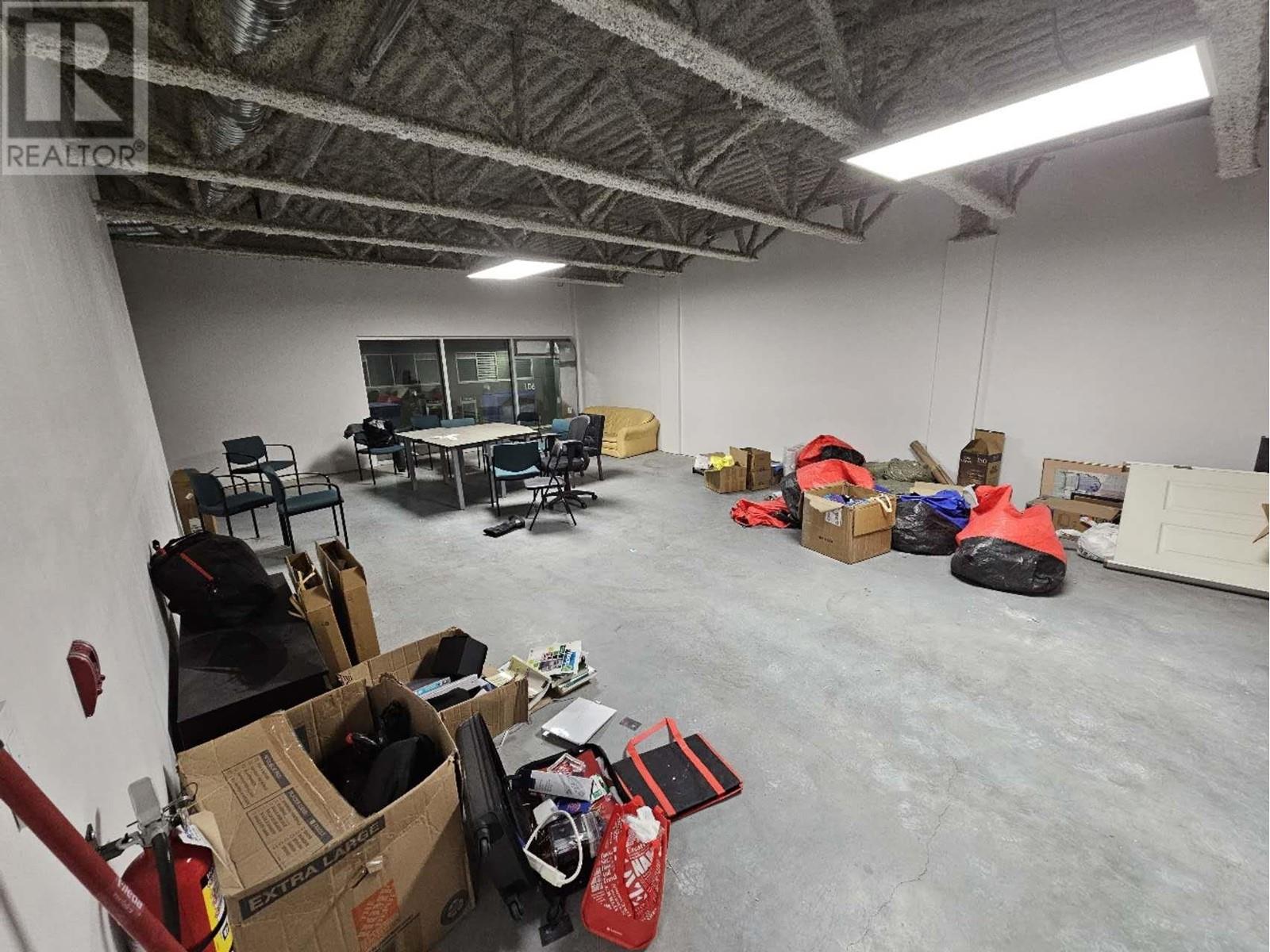 A118 4899 Vanguard Road Property Photo 14