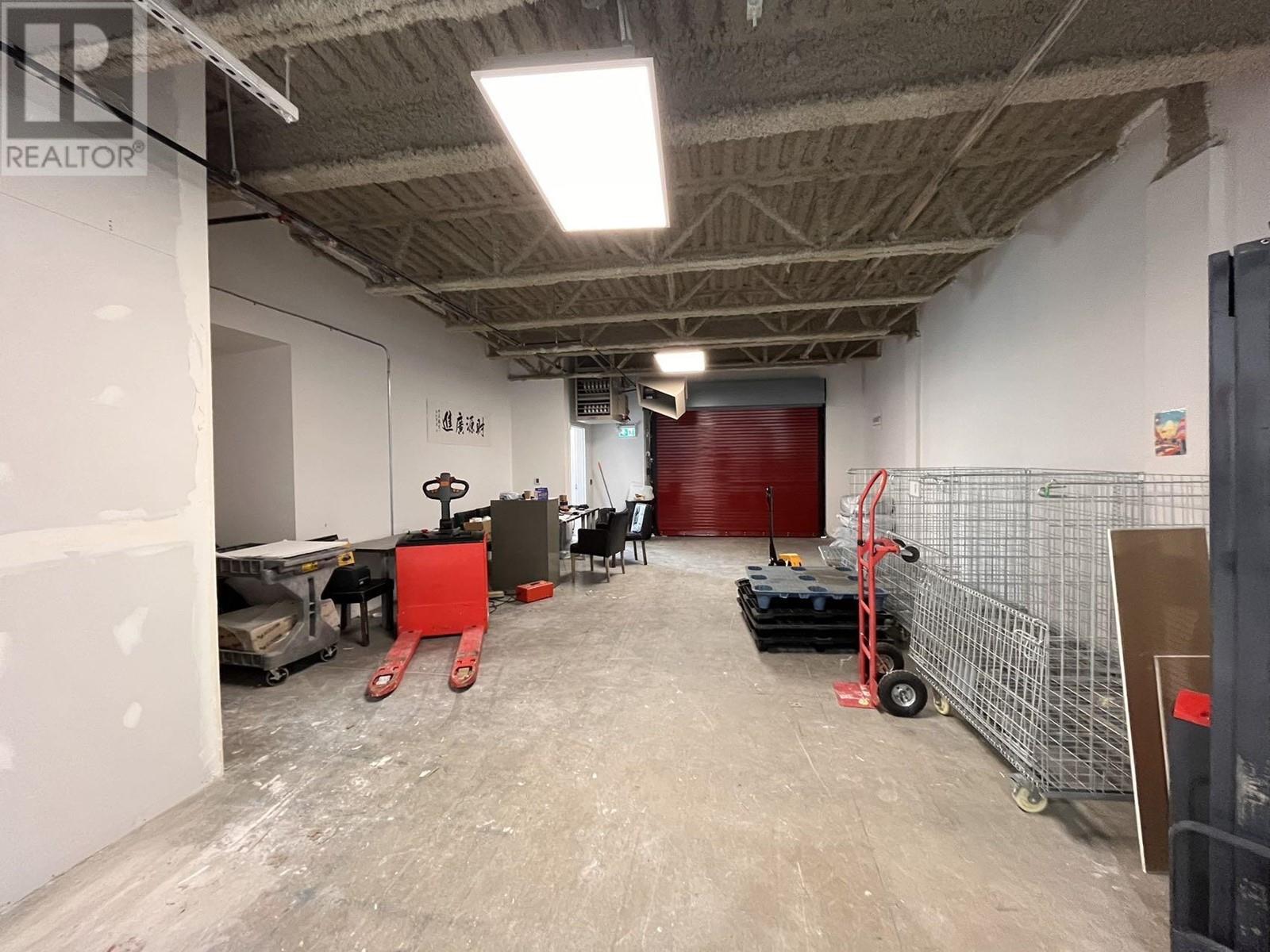 A118 4899 Vanguard Road Property Photo 19